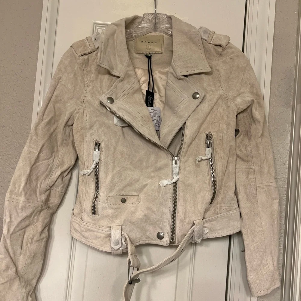 Blank NYC brand new with tags adorable leather jacket with cute buckle detail - Picture 8 of 13